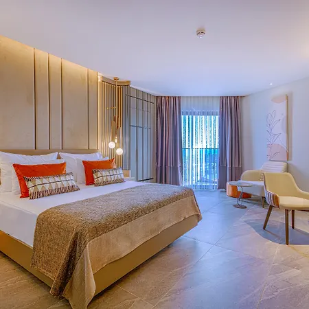 Calyptus Kirman Premium 5* Side